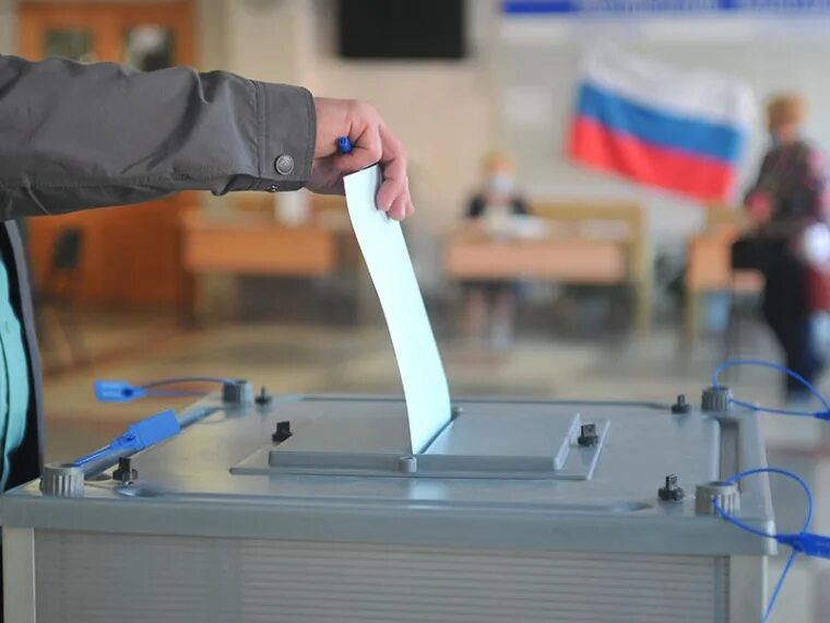 Отказ от «паровозов»: выгодно избирателям и партиям