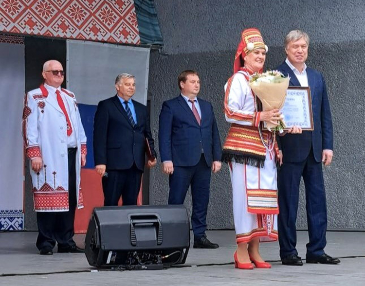 «Шумбрат» — здравствуй; ты мне брат!