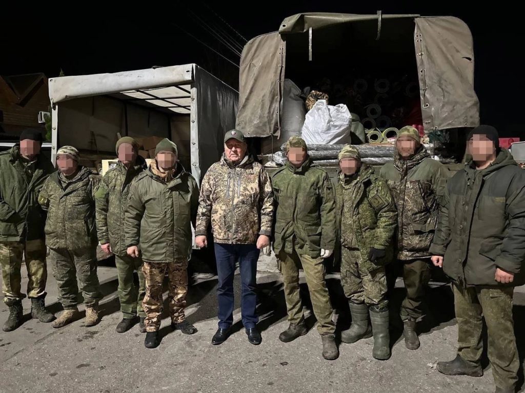 «Единая Россия» доставила более 82 тысяч тонн гумпомощи в новые регионы и на фронт