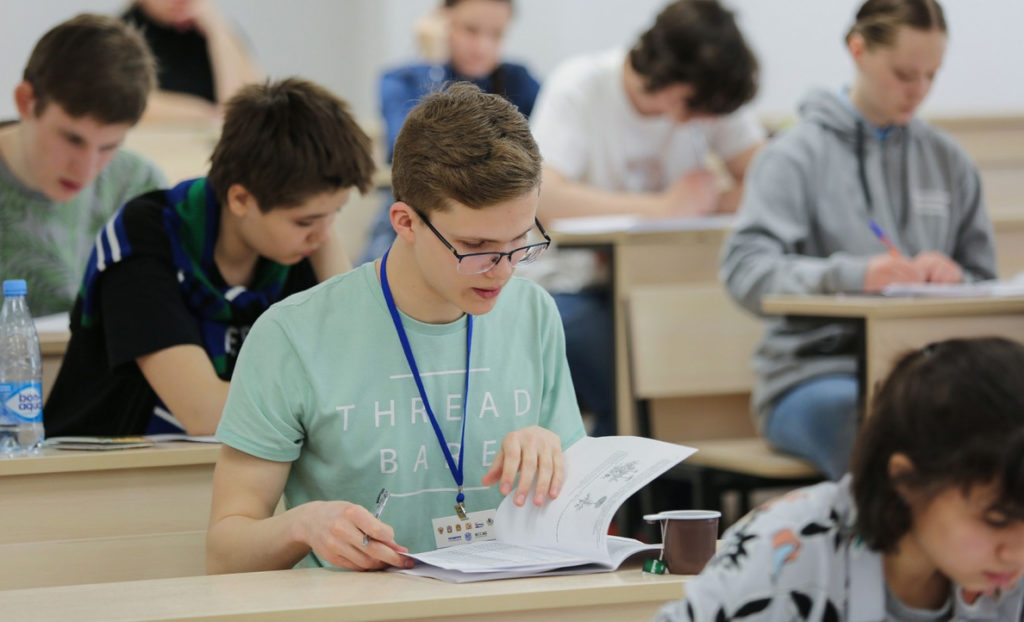 Школьники Ульяновской области смогут получить выплату за победы и призовые места в олимпиадах