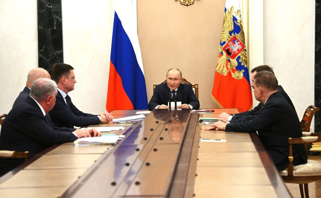 Совещание о развитии топливно-энергетического комплекса