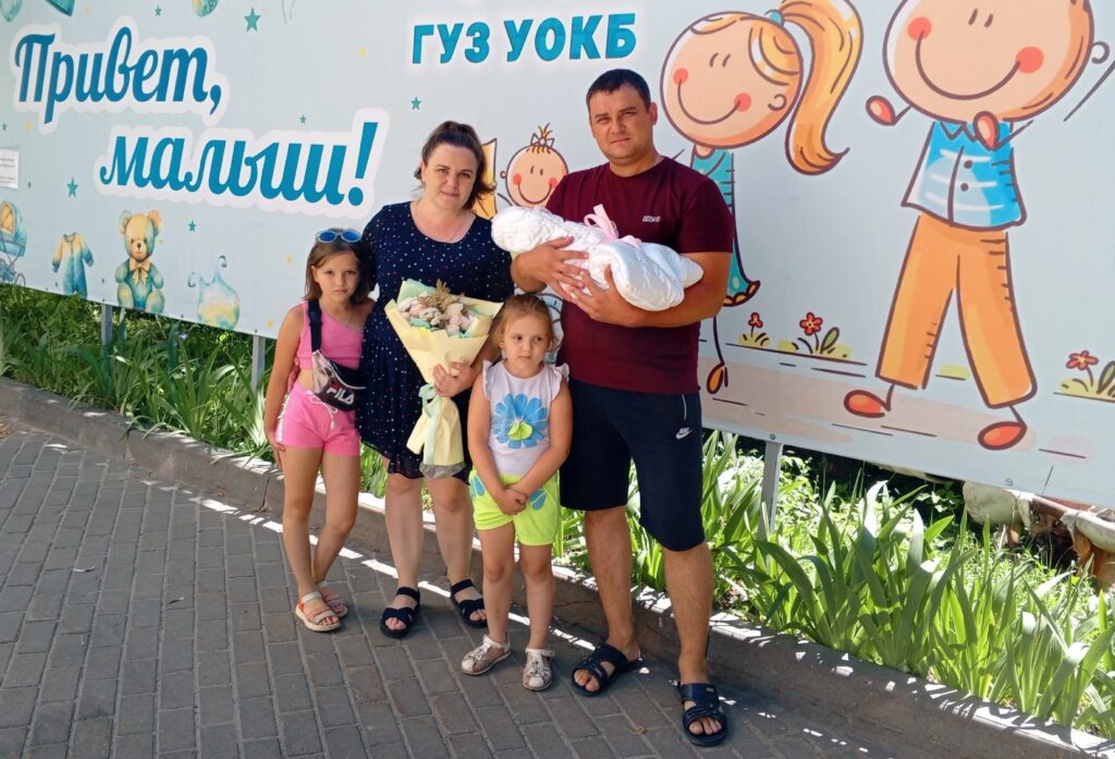 Богатые и счастливые