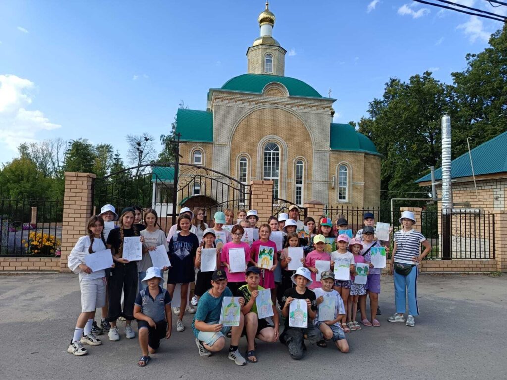 Юные художники Ульяновской области стали участниками Всероссийского конкурса-пленэра #СветХрамовРоссии