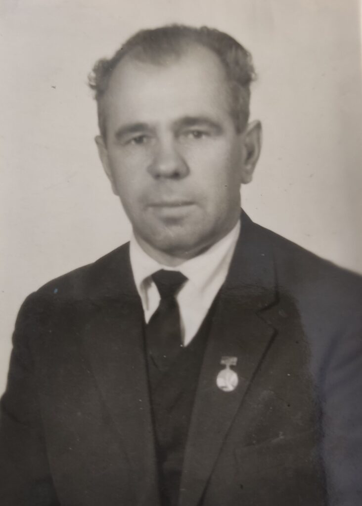Воевал и трудился во имя Родины