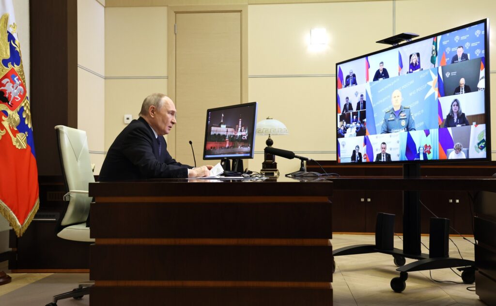 Совещание по вопросам ликвидации последствий паводков в Дагестане