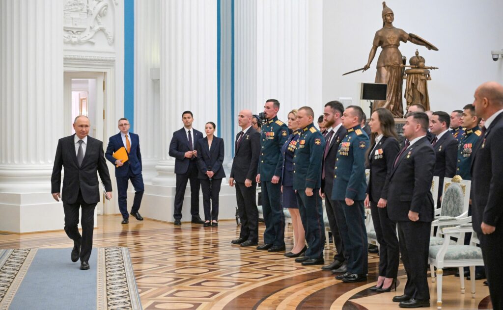 В Москве прошла встреча Владимира Путина с выпускниками федеральной кадровой программы «Время героев»
