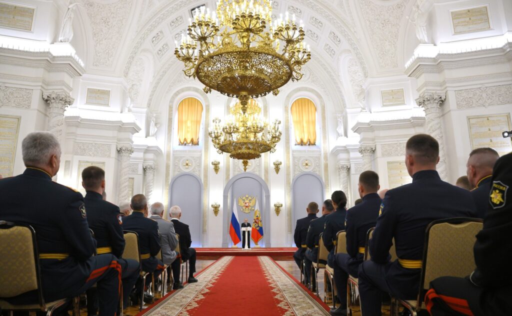 Встреча с выпускниками военных вузов