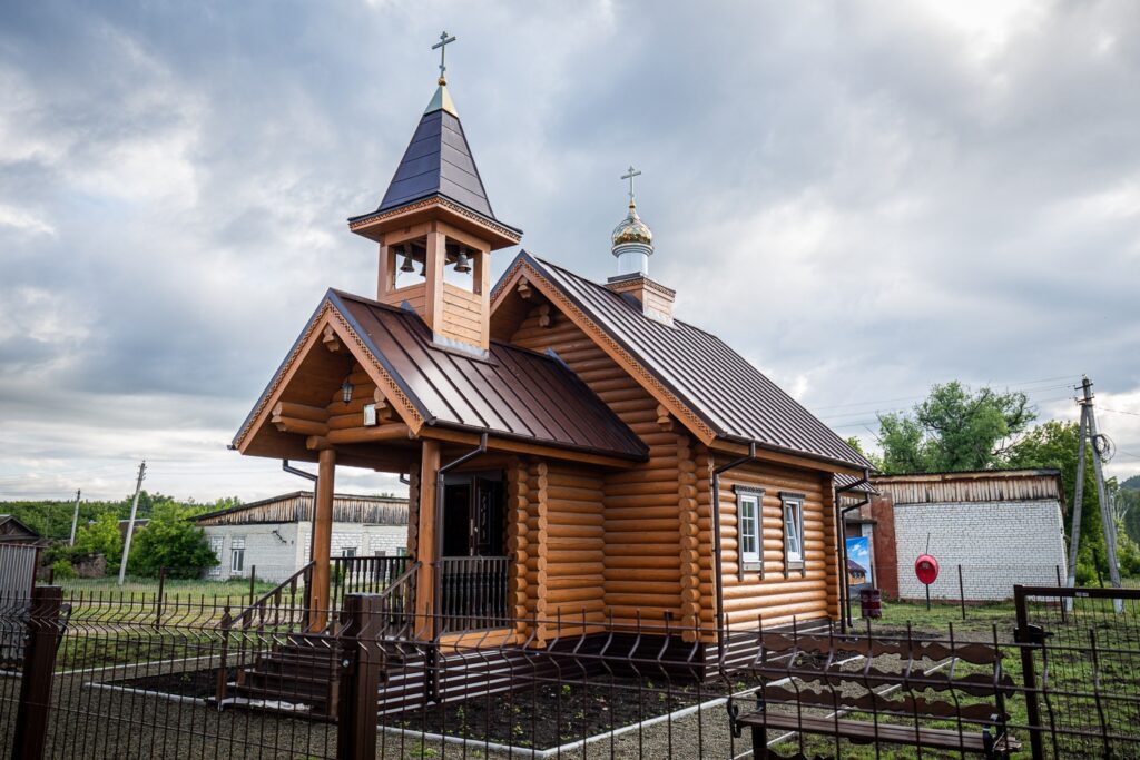 В Никольском освятили новый храм