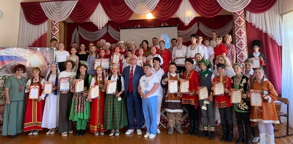 Отдых, творчество и труд ребят к успеху приведут
