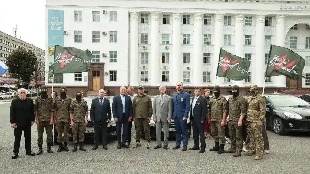 В Ульяновской области передали военнослужащим 104-й дивизии шесть автомобилей для нужд СВО