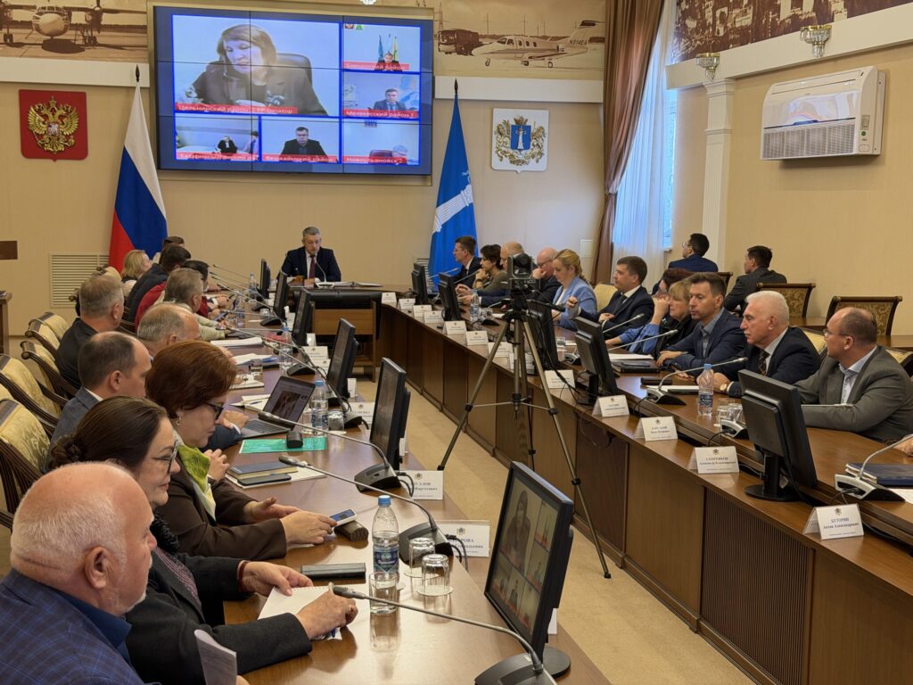 Правительство Ульяновской области обсудило внесение изменений в законодательные и нормативно-правовые акты региона